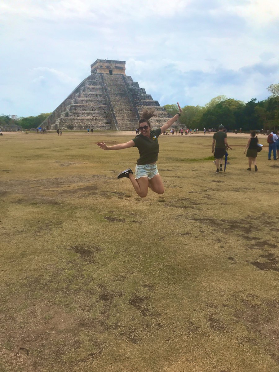 VicsGotsecrets's tweet photo. A year ago I got to check Chichén Itzá off my bucket list 💚 It was the most incredible vacation and just thinking about it still blows me away. Here’s to jumping into the next adventure as soon as this pandemic is over! #PositiveVibes #HappyMemories #StayHealthyYall https://t.co/SXE3WHAYVZ