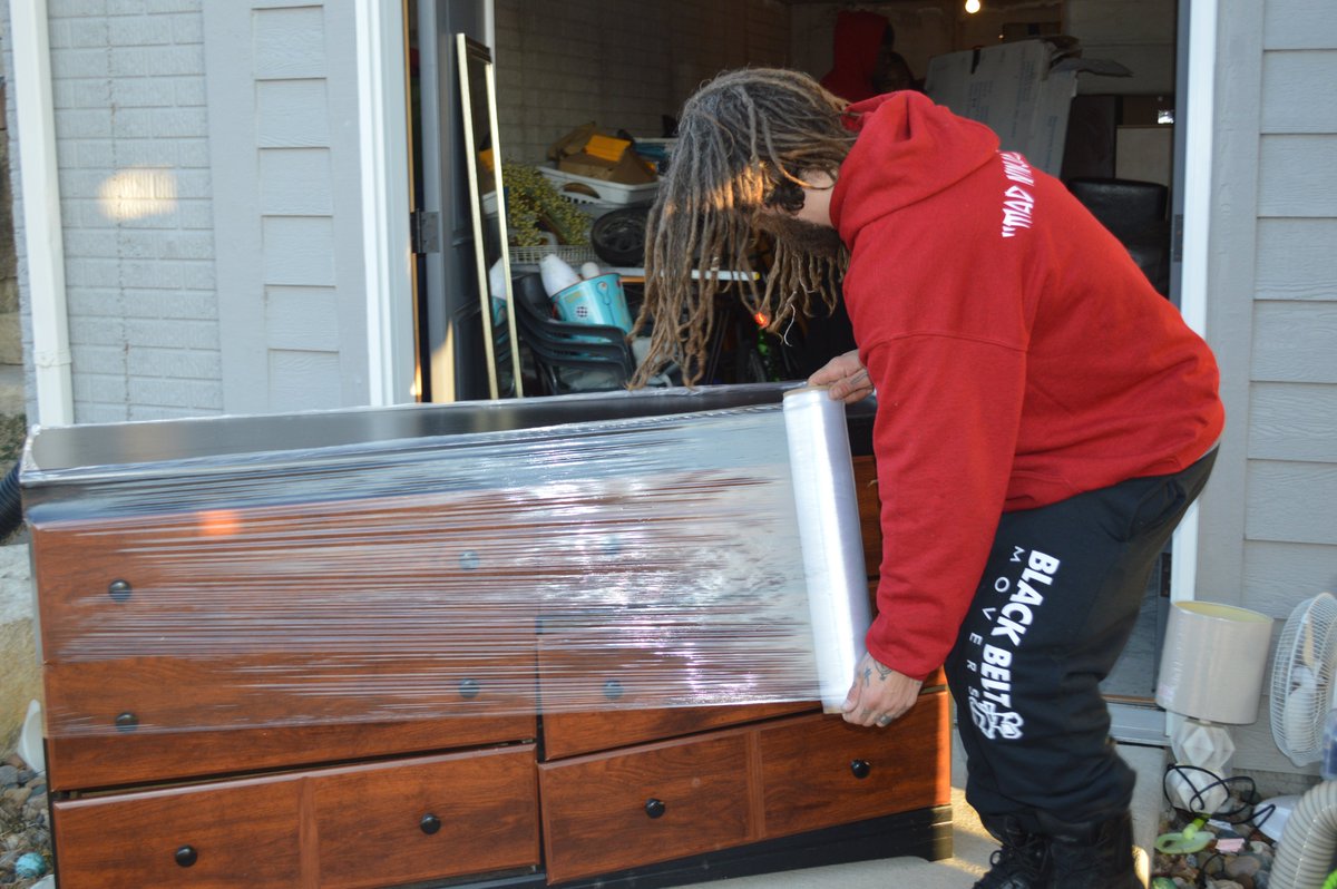 BBMNinjas's tweet image. Step into spring! Are you moving this spring and need help getting your furniture, heirlooms, and personal treasures to your new home? Spring into action and call Black Belt Movers 877-709-0970 #springtime #springmoving #springintoaction #moving #movers #movingcompany #movingpros