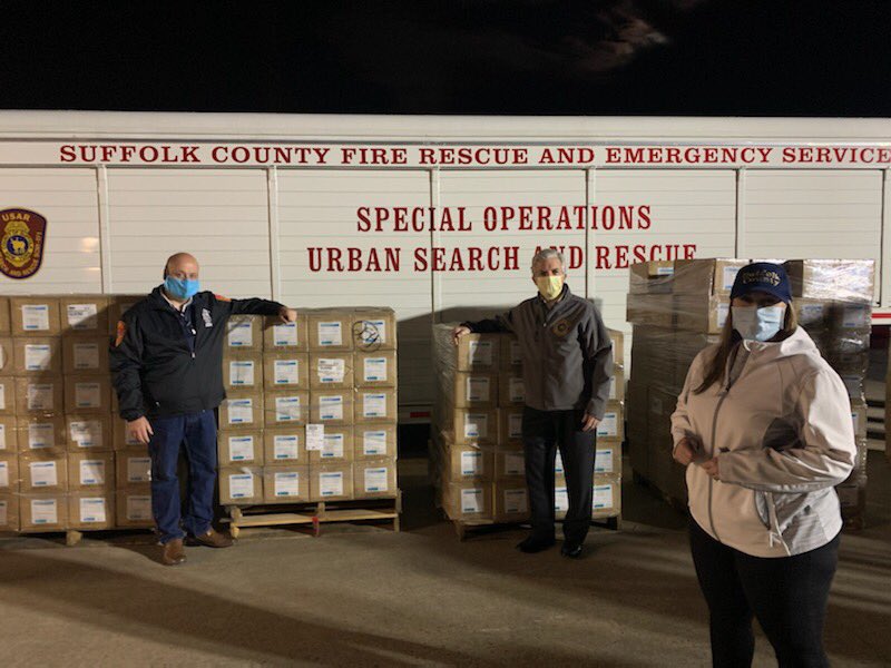 SteveBellone's tweet photo. A delivery of N95 masks have arrived to Suffolk County.
Thank you @realDonaldTrump and @RepLeeZeldin for delivering these critical supplies to support our health care heroes and first responders. https://t.co/9u2teHsUQY
