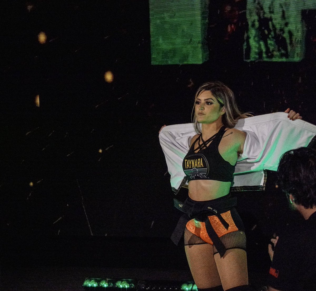 edwinc1017's tweet photo. 📸 @TaynaraContiWWE 🇧🇷🔥 #NXT #WWE #NXTFSLive #Brasil https://t.co/Bci9gQwIVx