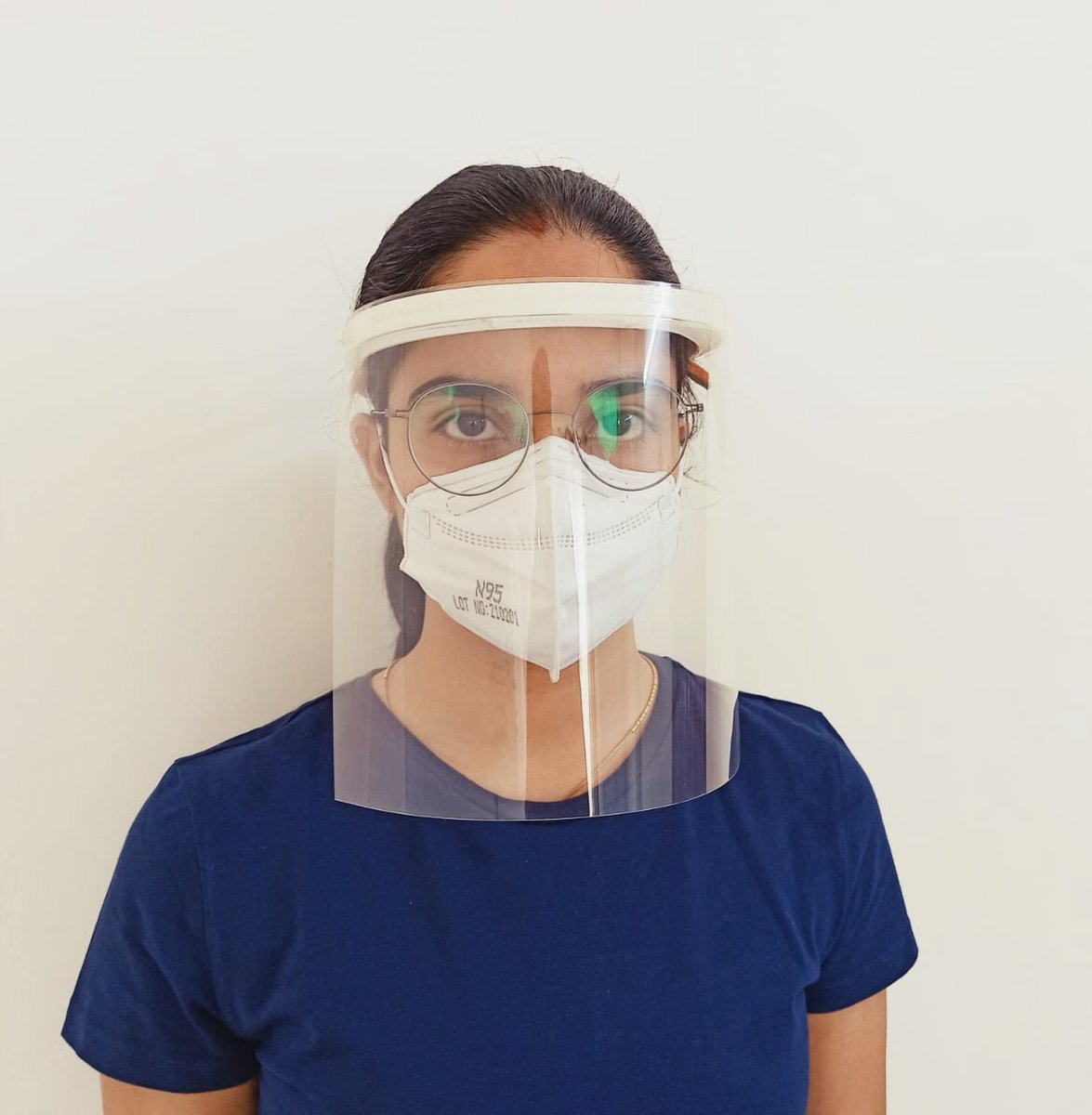 sushil_baranwal's tweet photo. I am a @DIPPGOI recognized startup @MorphedoIndia founder, made Face Shields #PPE. Doing rounds at Noida Sector 20 police station; had curfew passes still vehicle seized, Police officers aren't ready to listen anything. 2 days lost. Pls help @MoHFW_INDIA @NITIAayog @noidapolice https://t.co/eI2zWj36KN