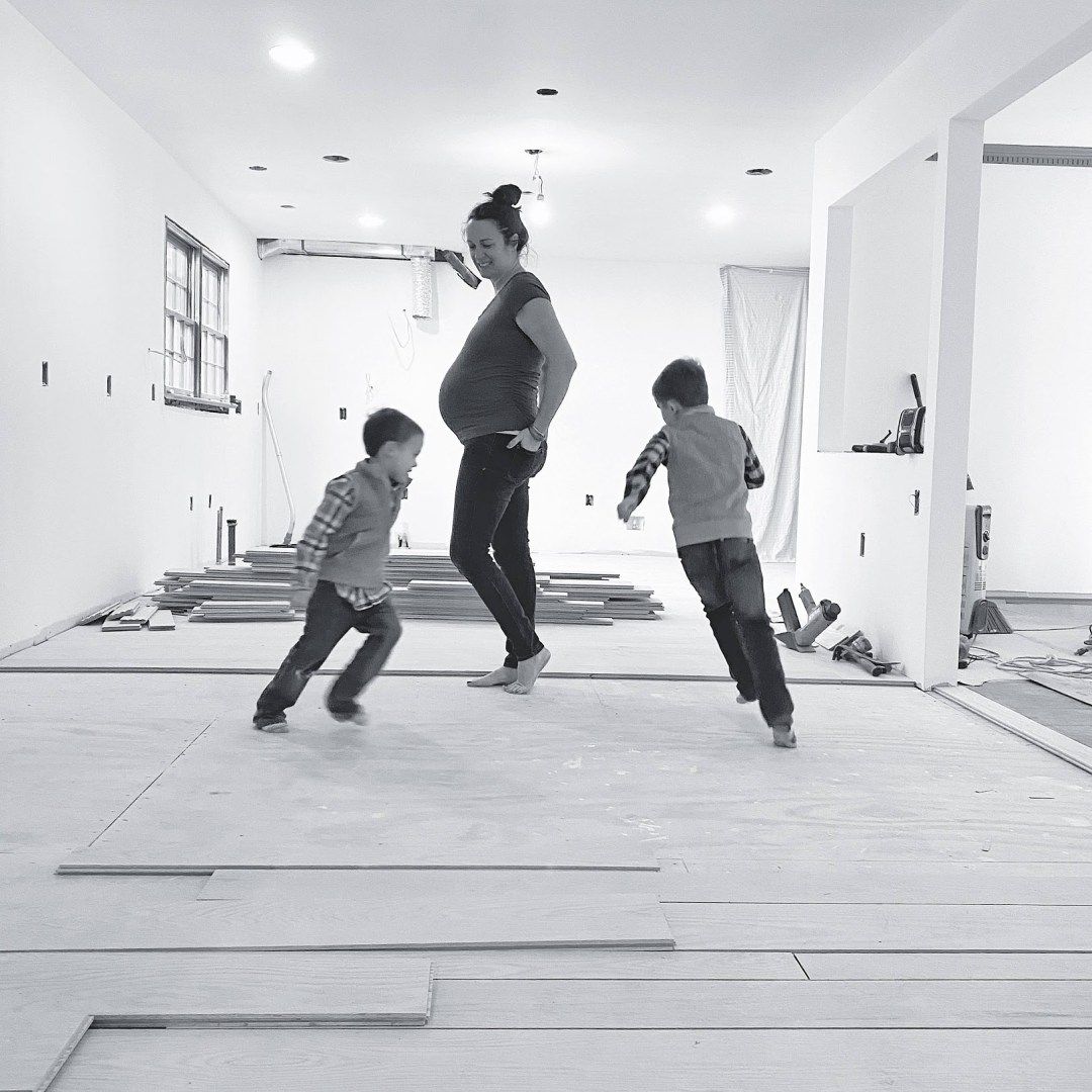 saglikvegzersiz's tweet image. On Having a Baby in a Pandemic: 9 Months Pregnant During the Coronavirus from @HerLittleDogToo #bloghealthy  buff.ly/2XfB0Kv