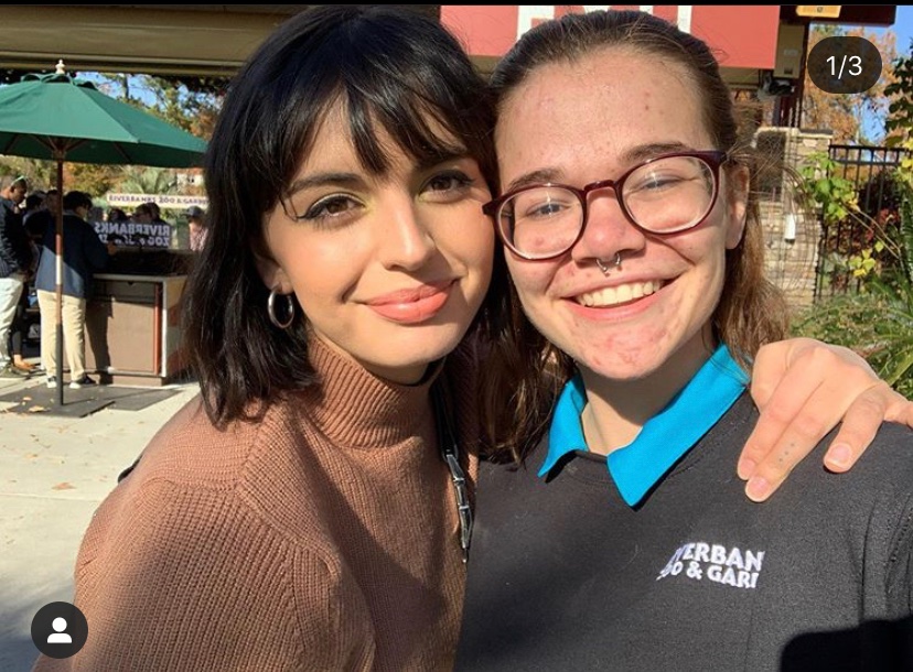 KateOkaay's tweet photo. @sethdanie1 @kirstiealley That one time I met Rebecca Black when she came to my job (the zoo) 😂😂 #friday https://t.co/pMwxenBEL4