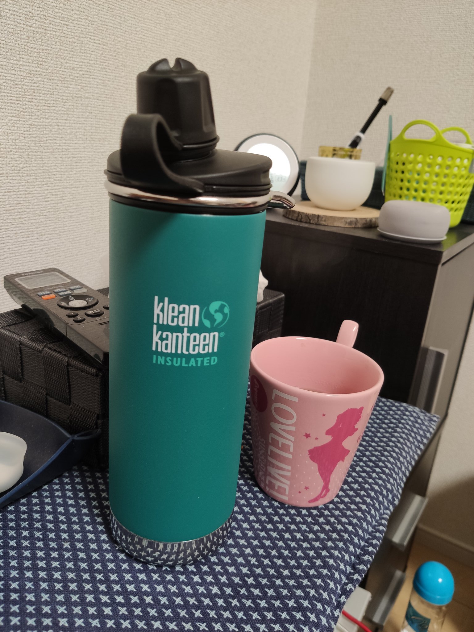 とりたん 会社で使ってるklean Kanteenのtkワイドボトルが良かったので 家用に買い増し こっちはループキャップ だったけど こっちはカフェキャップ 更にチャグキャップも追加で買って交換 とりたん 会社で使ってるklean Kanteenのtkワイドボトルが良かったので 家用に買い増し こっちはループキャップ だったけど こっちはカフェキャップ 更にチャグキャップも追加で買って交換