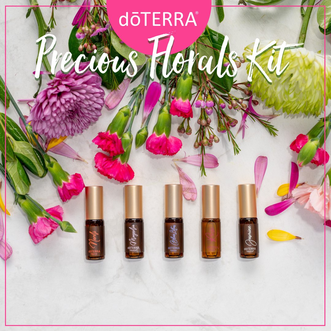 klfritch10's tweet photo. This Mother��s day make sure to treat your mom to something special with the beautiful Precious Florals Kit! https://t.co/grefj7idlg