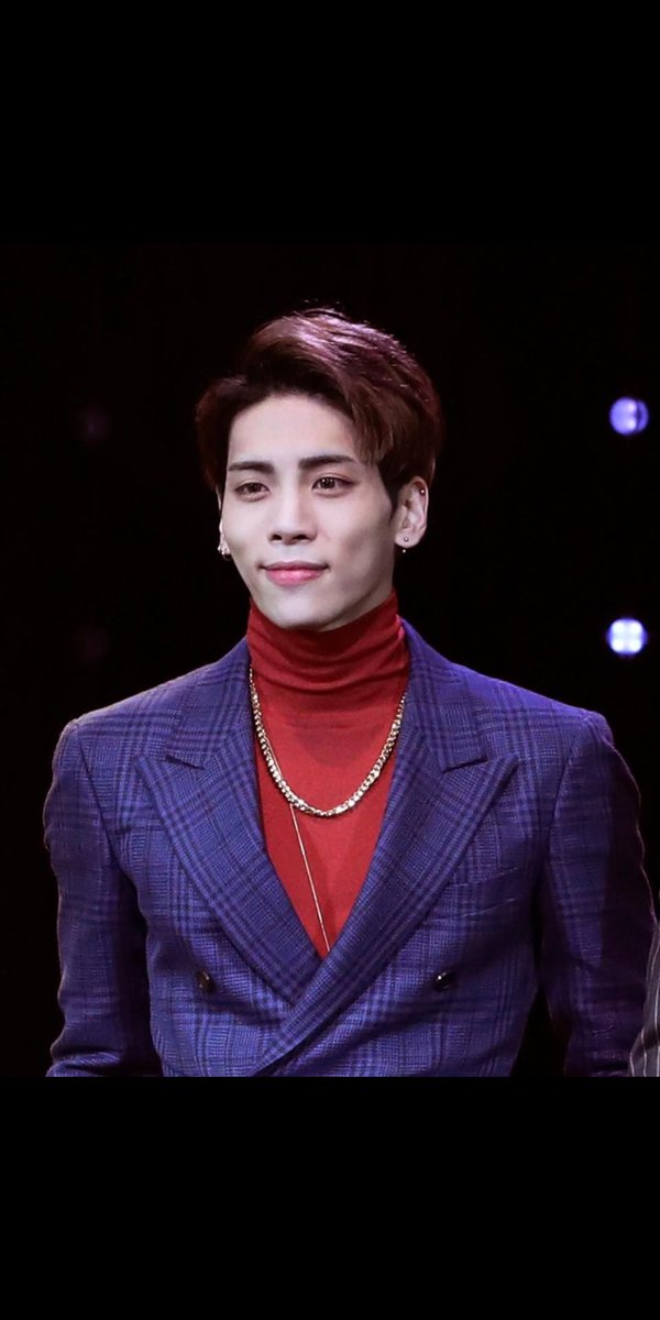 AlexaRa96265411's tweet photo. Happy birthday jonghyun rest in peace I purple u 💜💜❤🙏 https://t.co/gSzkxBiY1o