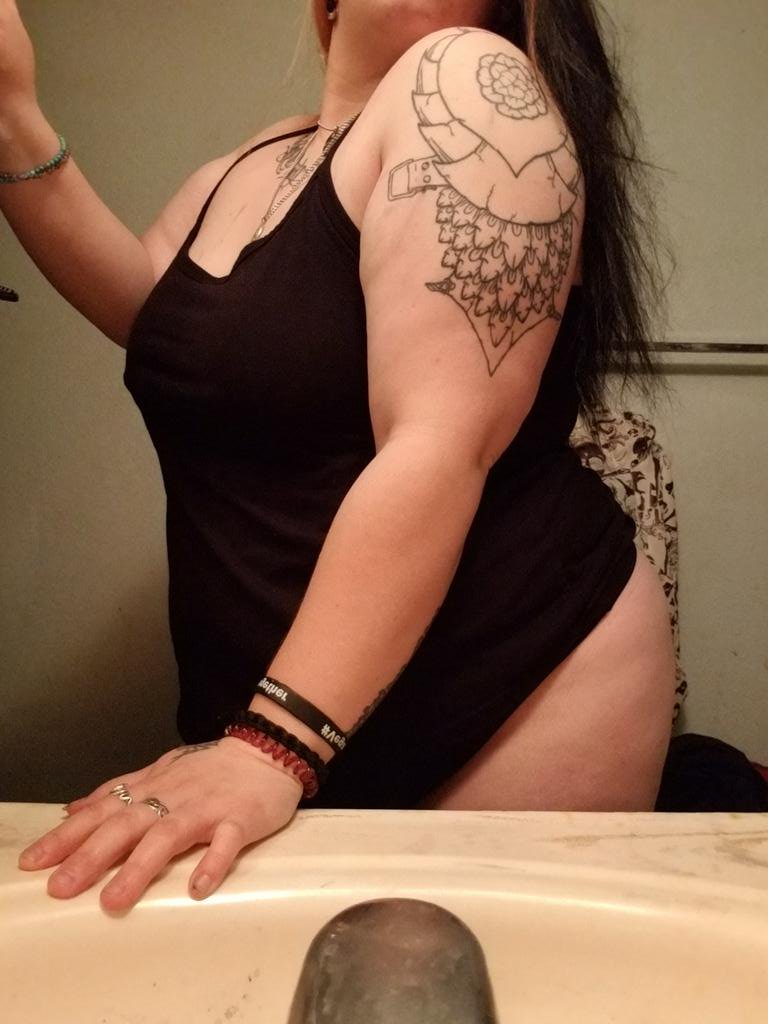 Marshmulatto's tweet photo. #pawg
#bbw
#tattoos
#buymypic
#doyoulikeitdaddy https://t.co/NYIN1UV8lv