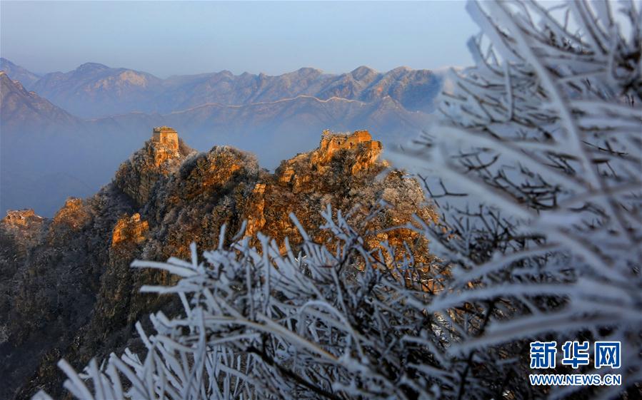 PDChina's tweet photo. Beijing will start repairing the eastern part of the Jiankou Great Wall, with a length of 885 meters including eight towers, at the end of April. The Jiankou section is one of the most dangerous parts of the #GreatWall. https://t.co/tmsYzMHqro