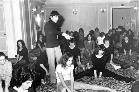 Yes these women's studios had roots in passive-exercise "slenderizing salons", but they were far less prim! Free love enthusiast Lotte Berk famously told her clients how much her ballet-inspired workout would improve their sex lives... and NO MEN ALLOWED IN THE STUDIO!/9