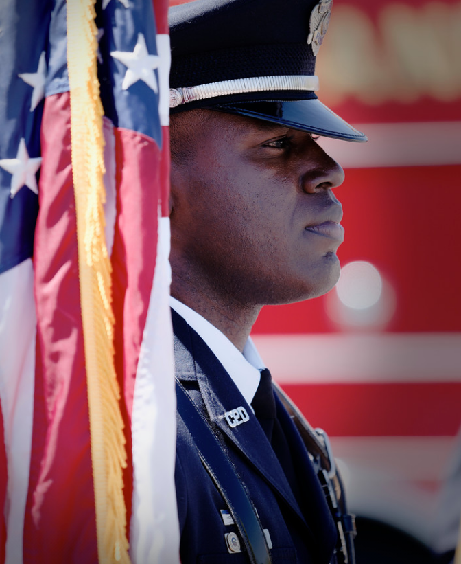 ChandlerPolice's tweet photo. Earlier today the @ChandlerPolice honored fallen @PhoenixPolice Commander Greg Carnicle with a moment of silence. Thank you Commander Carnicle for your 31 years of service to the community & for your sacrifice. #RIPGregCarnicle https://t.co/aFjSdaYYmo