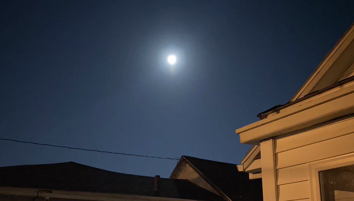 KHQA's tweet photo. A super "pink moon" is in the sky right now and we want to see your photos! Submit them to https://t.co/OFcpSWmIoA under the ‘KHQAdailypics’ album and we’ll share all the submissions in an album tomorrow! #supermoon #pinkmoon #khqa #quincyIL https://t.co/kJWeUFaSWD