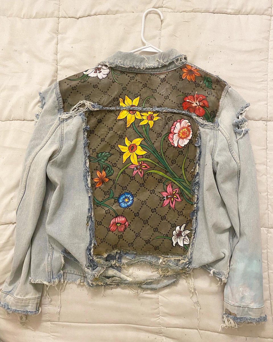 baileysfunky's tweet photo. FINISHED #handpainted #bfunky https://t.co/IMq1RyyTo8