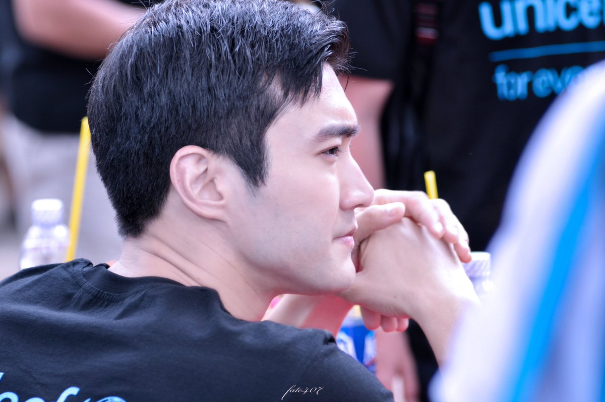 fate407's tweet photo. Because like you, like where you were born. Because I love you, I love your language. Because you are the person I love, the places you have been to, the cities you have visited, I want to visit if possible. It's all for you-Choi Siwon.
#siwonchoi @siwonchoi #최시원 #시원 https://t.co/0eYij9jfDZ