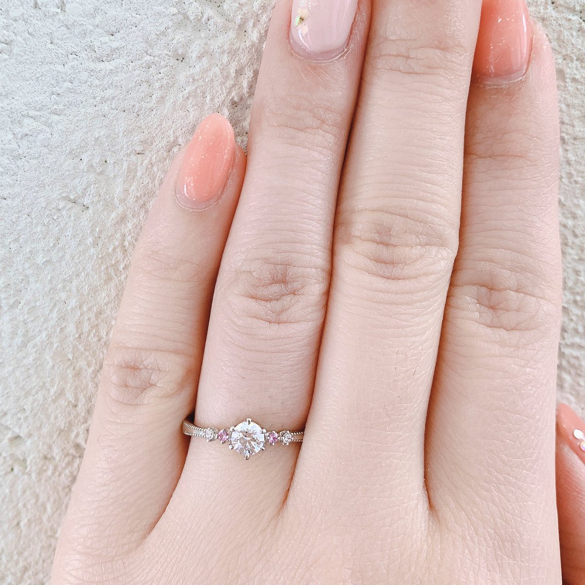 Brooch ブローチ 新潟の結婚指輪 婚約指輪 A Twitter Rosette Dream 夢 いつまでも少女のこころで いつまでも少年のまなざしで いつまでも美しい夢のままで というコンセプトを元に ふわふわと舞い降りた天使の羽 ふたりの肌をくすぐった をイメージ