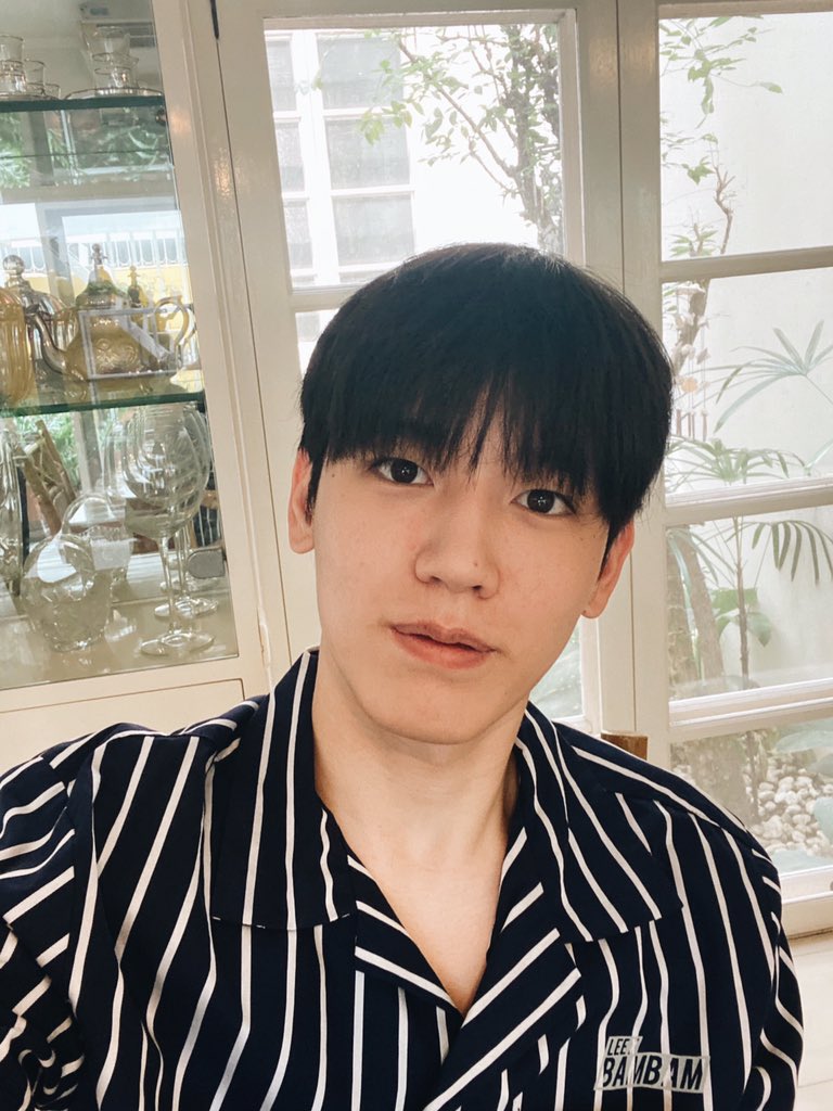 GMMTV's tweet photo. พร้อมแล้วครับบบบ #LiveAtLunchxNew

⏰ เจอกัน 12:00 น. ทาง YouTube : GMMTV นะจ๊ะ
#LiveAtLunch
#GMMTV https://t.co/xD2HeiyBP2