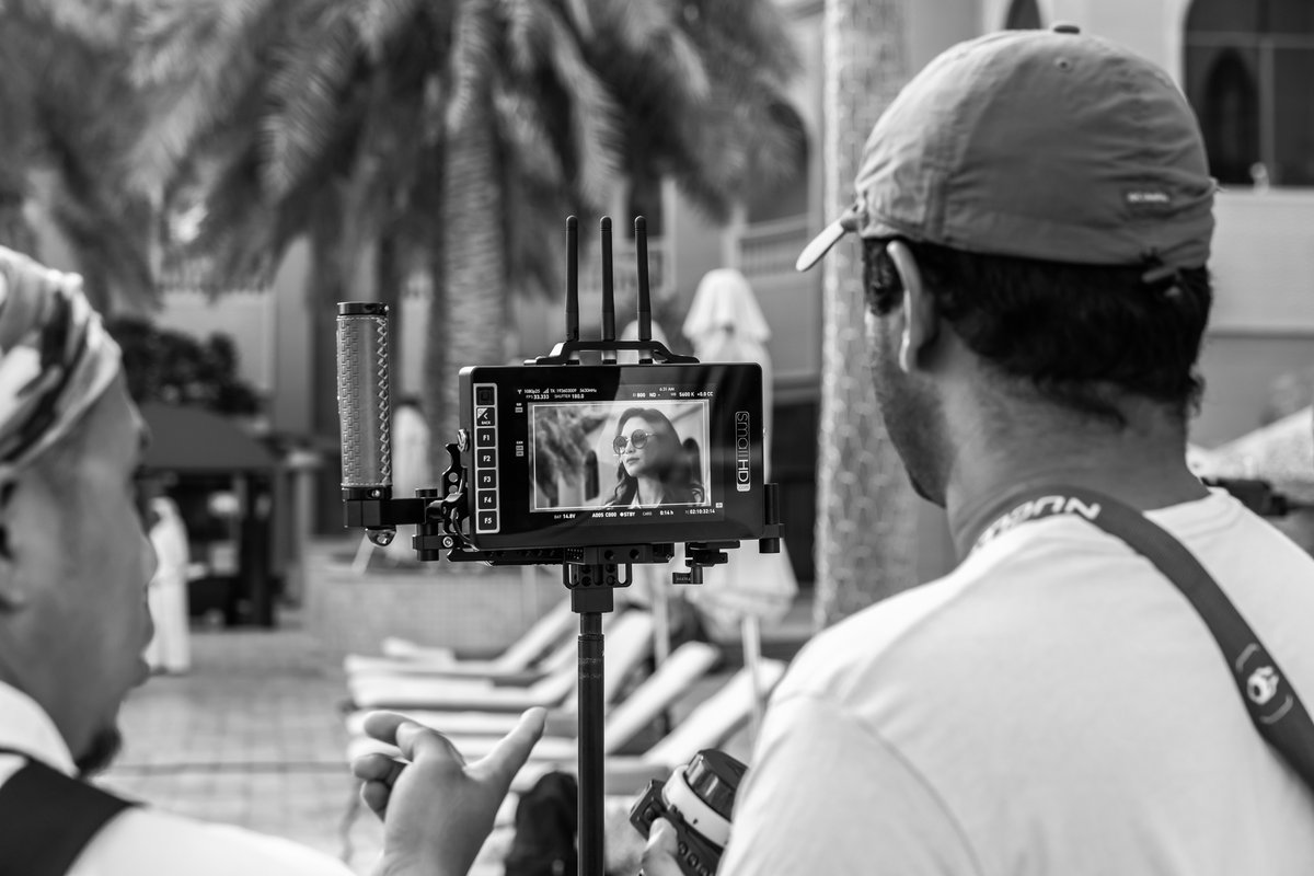ResolutionDoha's tweet image. Checking frame on a 7&quot; Wireless Small HD Monitor.
#FilmProduction #BehindTheScenes #Qatar