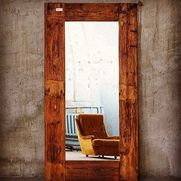 _Beoneofakind_'s tweet photo. Spiegel mit über 200 Jahren alten Holzrahmen
Link in Bio!
#spiegel #wohnaccessoire #handgemacht #innendekoration #interieur #homedesign #möbel #einrichtung #dekoration #natur #handmade #wohntrends #design #homedecor  #styleathome #holzdesign #accessoire #designmood #wood https://t.co/k0LnA6bf2D