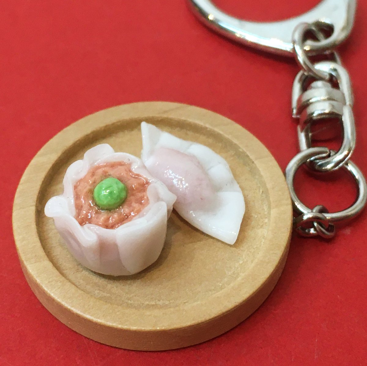 Uzivatel 京都雑貨屋パラルシルセ Na Twitteru Wallsweetsさんの粘土チャーム 焼売 餃子セットです とっても美味しそう でも食べられません 食べることができても小さすぎて 満足できないかもしれません笑 お皿の直径約3cm 餃子 焼売チャーム 京都雑貨