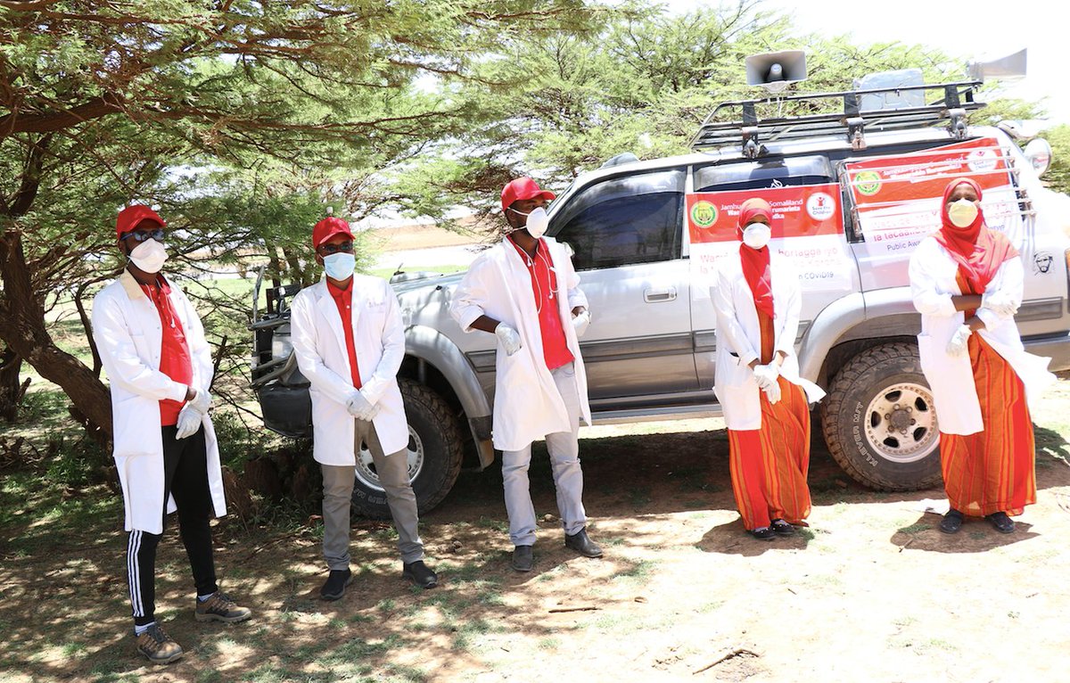 SC_Somaliland's tweet photo. Together with MoHD, our frontline Mobile health teams are leading on the fight against #COVID19 pandemic in Somaliland by raising public awareness on #COVID-19. https://t.co/jgmzcNKuMV