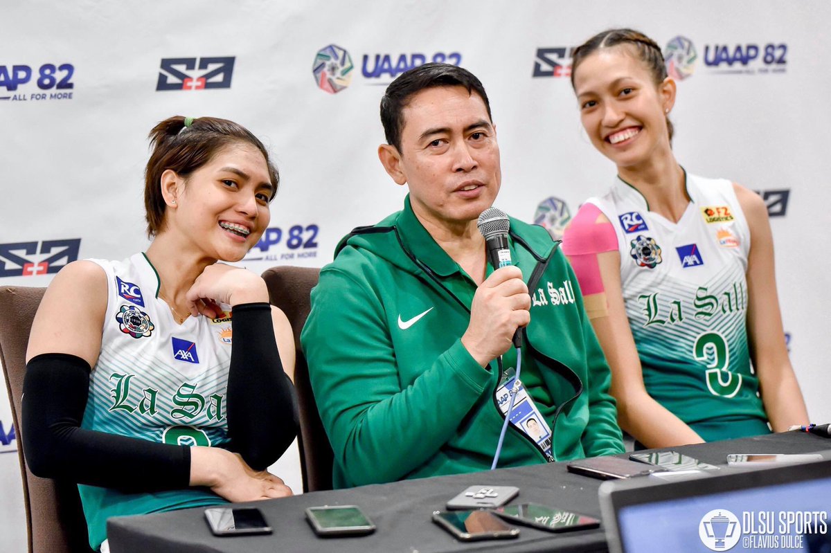 thea_gagate's tweet photo. still grateful that we got the chance to play and represent our school 🏹💚 https://t.co/vOdLicYybX