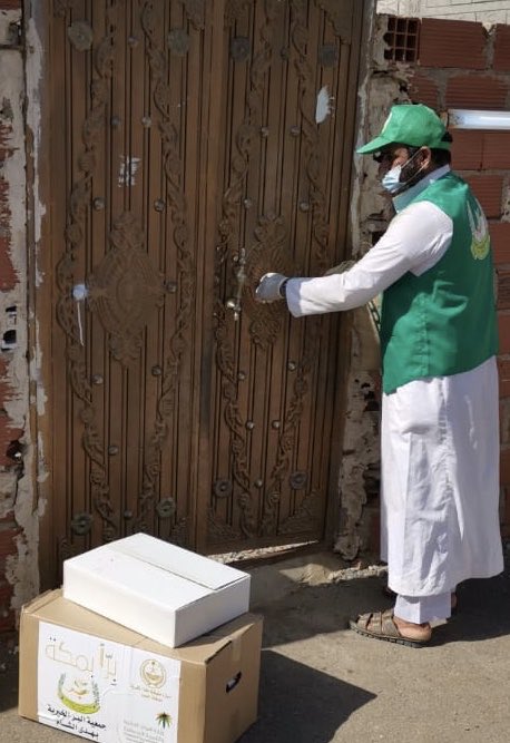 #بِرّاً_بمكة #خليك_بالبيت  #كرونا #خالد_الفيصل استمرار لتوزيع السلال الغذائية على الاسر المحتاجة و المتعففة ضمن مبادرة براً بمكة