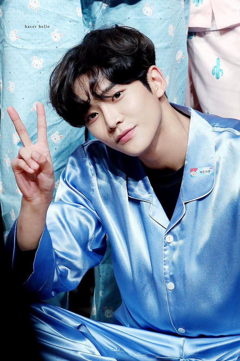 5. Rowoon in blue pijama is so cuteeee  #로운  #SF9  #ROWOON  #에스에프나인