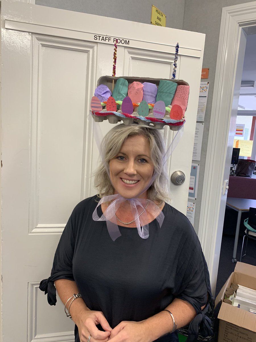 Who’s that hiding at SPS this morning? Could it be the Easter Bunny? Virtual Easter Hat Parade ✅ recycled materials for the hat- no shopping and a huge shoutout to all the students and staff who participated! <a href="/NSWEducation/">NSW Dept of Education</a> #easterbunnyisexempt #staysafestayhome