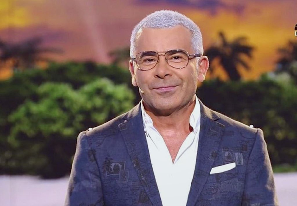jjaviervazquez's tweet photo. Mira que lo intento, pero oye, no consigo ocultar mi belleza. Buenos y felices días. https://t.co/cA7uy1SueC