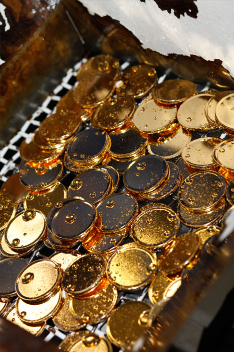 At Leonardt, our bulk/barrel plating services include: Barrel nickel, #Copper, #Brass, #Gold, tin cobalt and #Zinc plating. Do you need a finishing supplier? Call us. 01746 861203 leonardt.com/sub-contract-m…