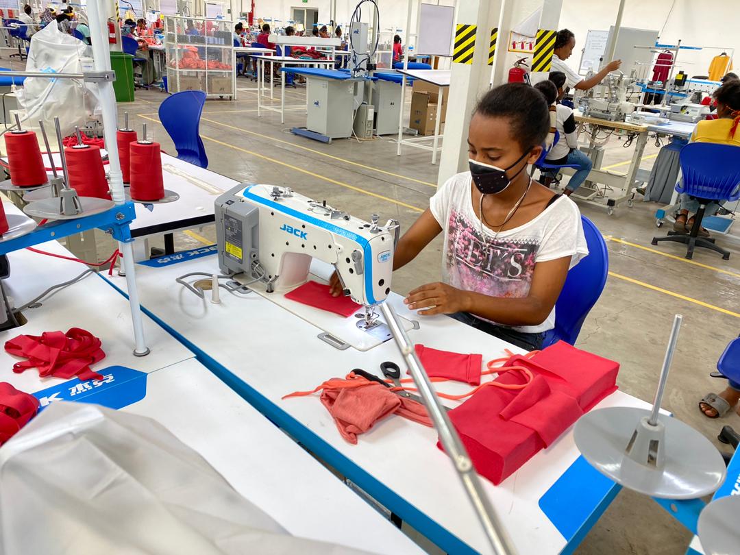 AbebeAbebayehu's tweet photo. NASA Garment PLC, a local investor operating at Hawassa Industrial Park, made its first export shipment. We congratulate the company on this great milestone !!! https://t.co/n8H01L4hcG