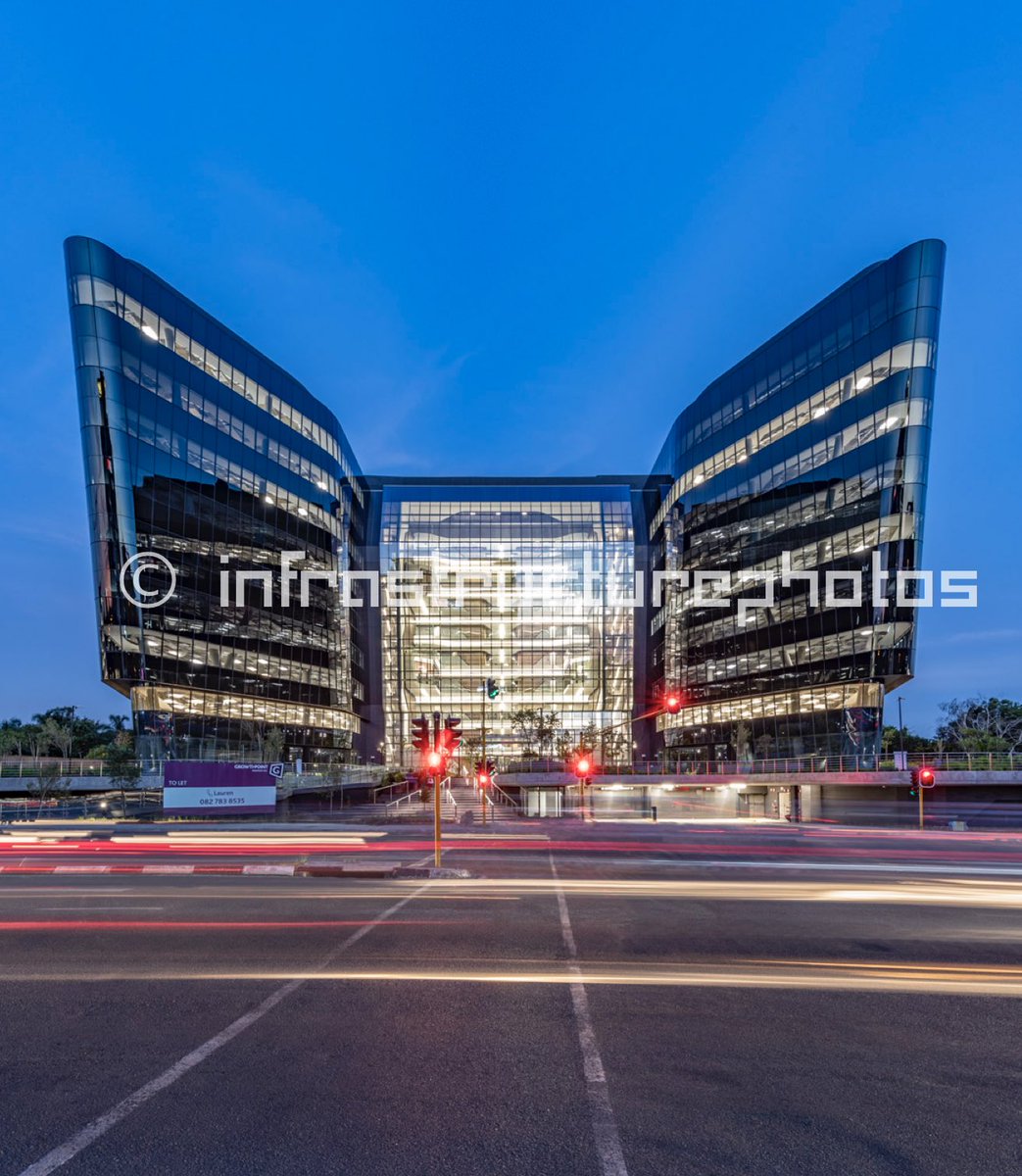 infraphotos's tweet image. 144 Oxford Road #architecturephotography #architecture #interiors #exteriors #interiorarchitecture #architecturephotographer #interiorphotographer