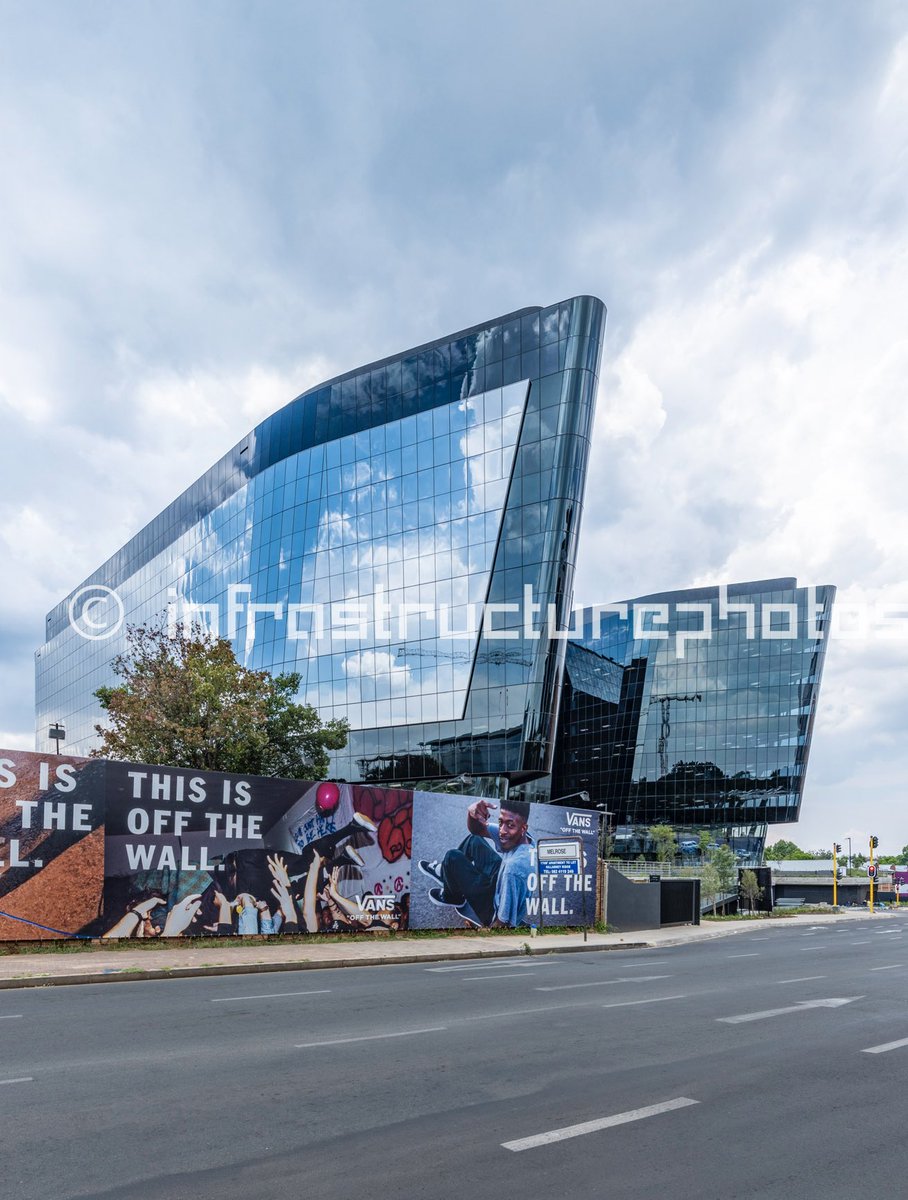 infraphotos's tweet image. 144 Oxford Road #architecturephotography #architecture #interiors #exteriors #interiorarchitecture #architecturephotographer #interiorphotographer
