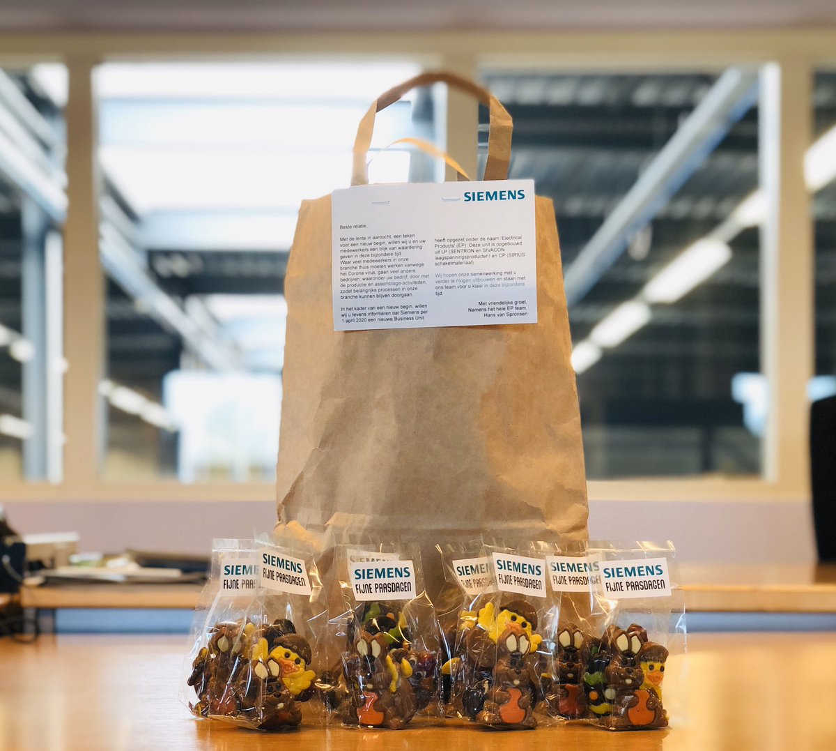 Paascadeautjes van onze partner <a href="/Siemens_Energy/">Siemens Energy</a> voor onze mensen die iedere dag doorwerken. Want daardoor kunnen belangrijke processen in de branche doorgaan. Super bedankt voor deze blijk van waardering! #partnership