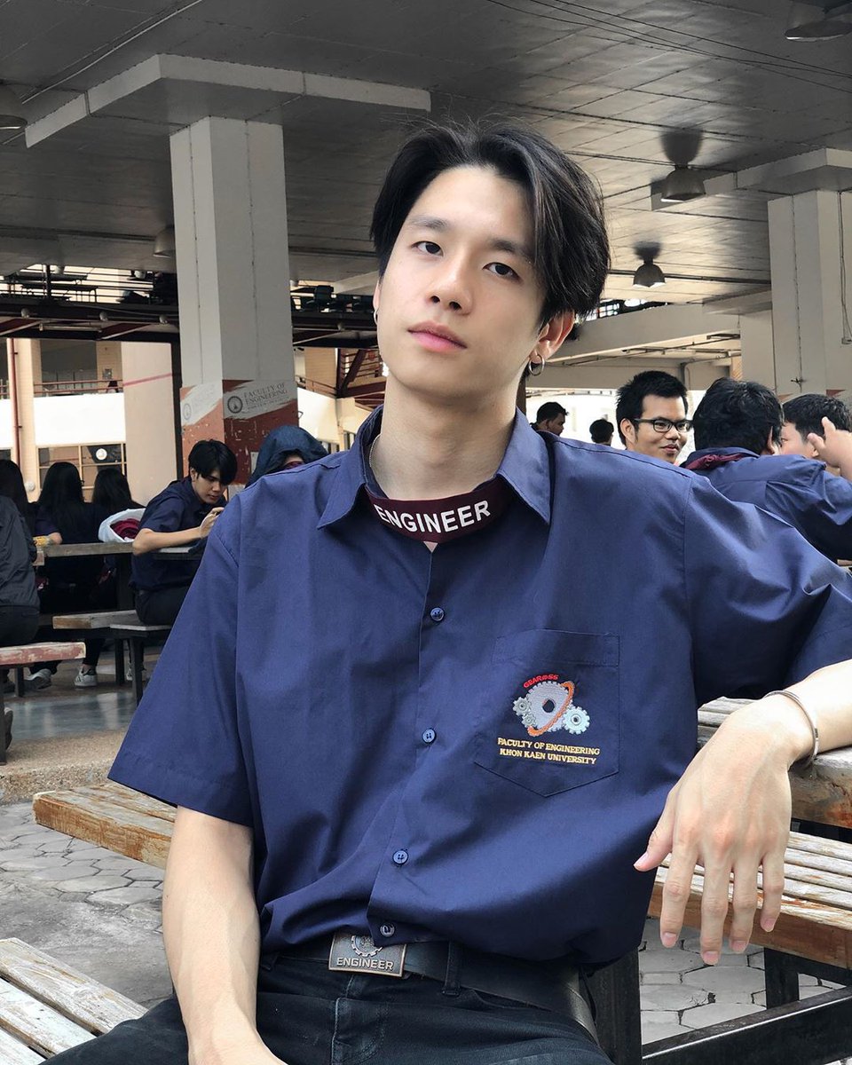 Name : Prom Ratchapat WorrasarnNative name : พร้อม ราชภัทร วรสารBorn : March 12 , 1999Study : Mechanical Engineering, Khon Kaen UniSocmed :  @anotherboytj12 (twitter)@.anotherboytj (ig)Prom played as Neur (Main Lead in En of Love: This Is Love Story) #PromPayy #เหนือพระราม