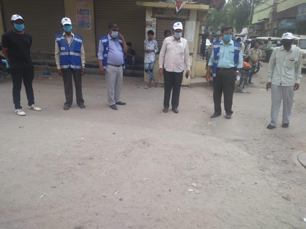 hmwssbdgmcbdari's tweet photo. @HMWSSBOnline Inspection of shifting of W/S line 400mm dia and 200mm dia SRDP flyover work near Zoopark to Bahadurpura X road alongwith @hmwssbdop sir, @hmwssbgmom1 sir work inspector and limemen under bhadurpura section, sd1, O&amp;M Div-1 https://t.co/fKd9GwErjk