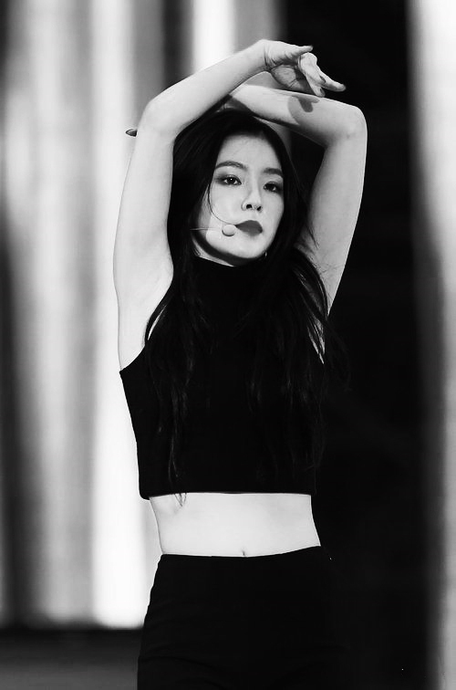 picsofirene's tweet photo. 𝒊 𝒇𝒂𝒏𝒄𝒚 𝒚𝒐𝒖 https://t.co/dbT5GYKnBP