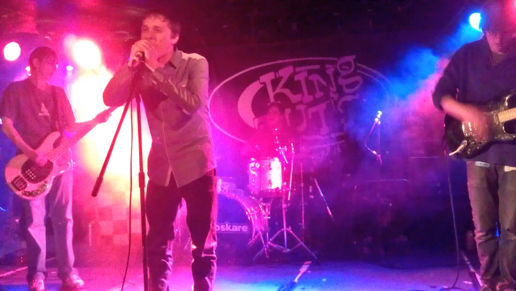 Bombskare (@b0mbskare) on Twitter photo On this day, SEVEN earth years ago, we were at <a href="/kingtuts/">King Tut's Wah Wah Hut</a> with <a href="/TheSkarsoles/">The Skarsoles</a> & <a href="/Girobabies/">Girobabies</a> where the Girobabies had a boy on stage escaping from a straight jacket. Ah, gigs. Ask your parents.. On this day, SEVEN earth years ago, we were at <a href="/kingtuts/">King Tut's Wah Wah Hut</a> with <a href="/TheSkarsoles/">The Skarsoles</a> & <a href="/Girobabies/">Girobabies</a> where the Girobabies had a boy on stage escaping from a straight jacket. Ah, gigs. Ask your parents..