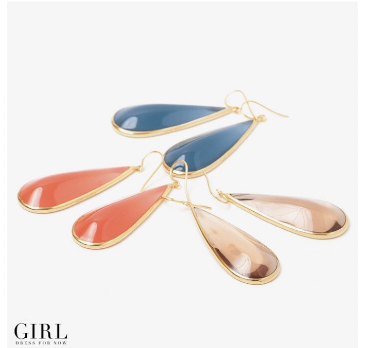 20.LUCAS JACKのアクセよくセレショでも扱ってる。ストーンではなく樹脂ででできていて、プルンとした透明感が食べちゃいたいくらいとにかく可愛い。18Kメッキだから金アレにも嬉しいし、輝きが安っぽくならないのも最高。 https://a.r10.to/hIEMsJ&nbsp; https://a.r10.to/hI1LmC&nbsp; https://a.r10.to/hbmwYY&nbsp;