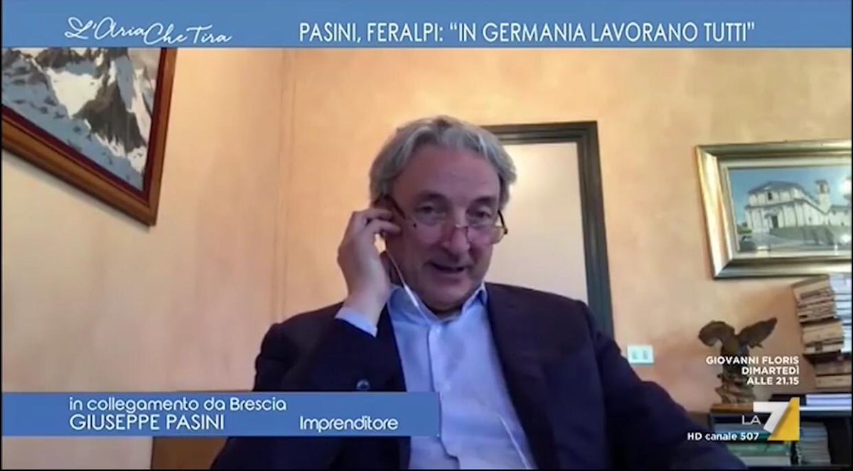 Giuseppe Pasini ogni giorno nel suo ufficio di Lonato in una fabbrica ferma e vuota. Lavora per tutelare gli interessi degli imprenditori piccoli e grandi di Brescia. I chiacchieroni? Sfollati a Saint Moritz o Santa Margherita #AIB #Feralpi