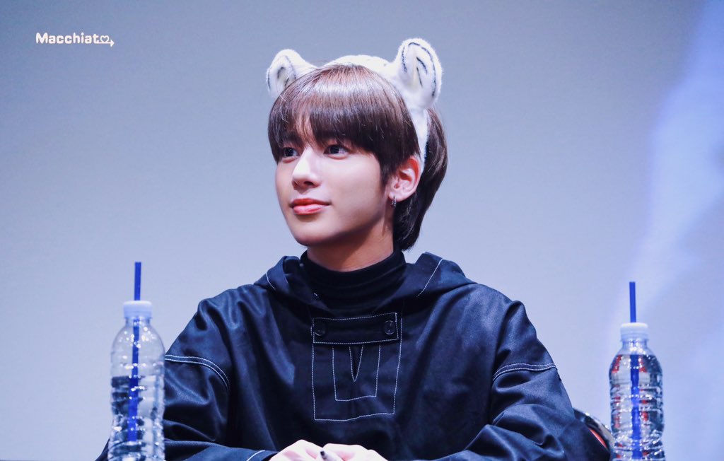 Taehyun baby white tiger thread @TXT_members