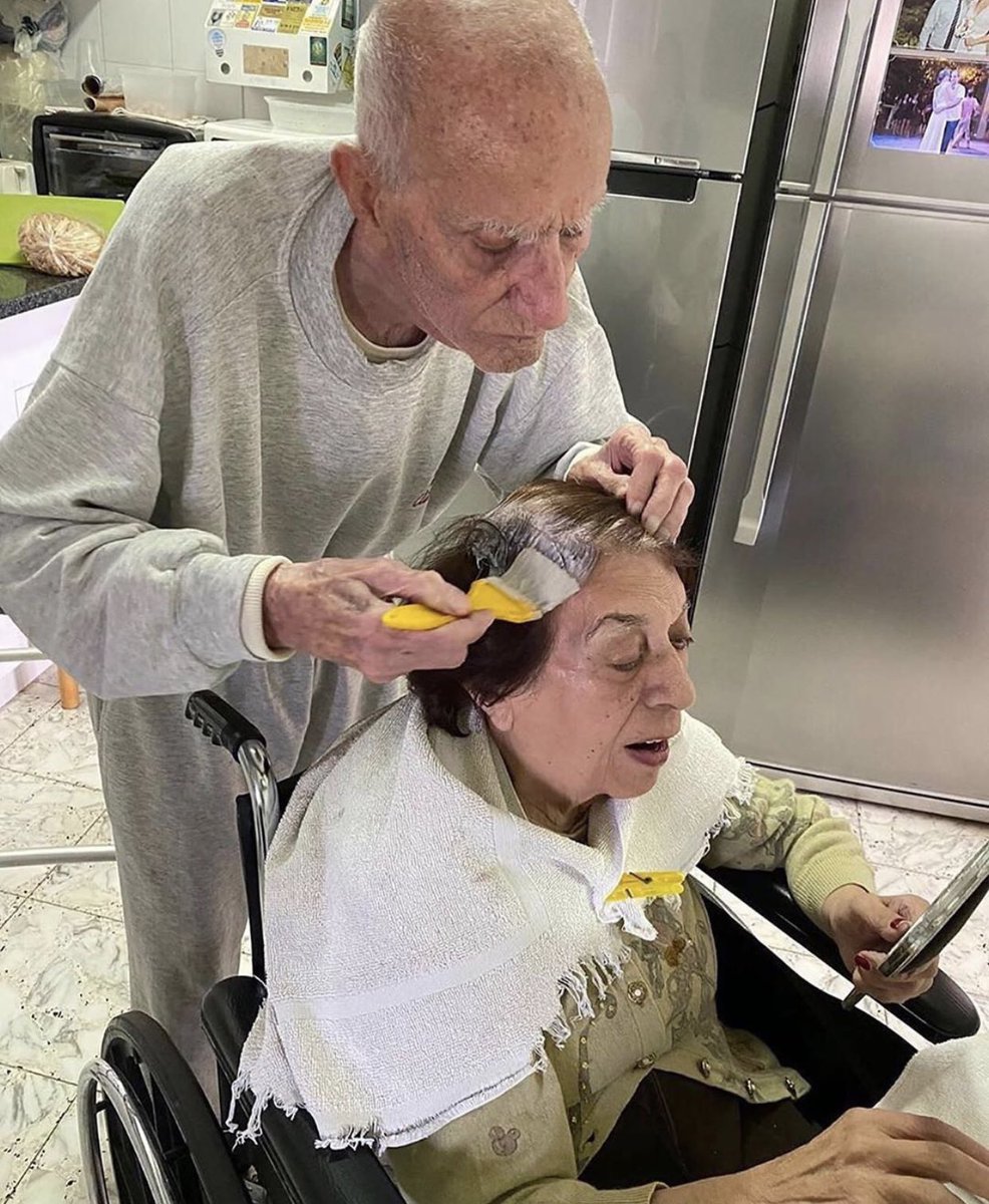 Una de las imágenes más bonitas de este confinamiento.....imagen subida por <a href="/hudabeauty/">Huda Beauty</a> ❤️❤️❤️