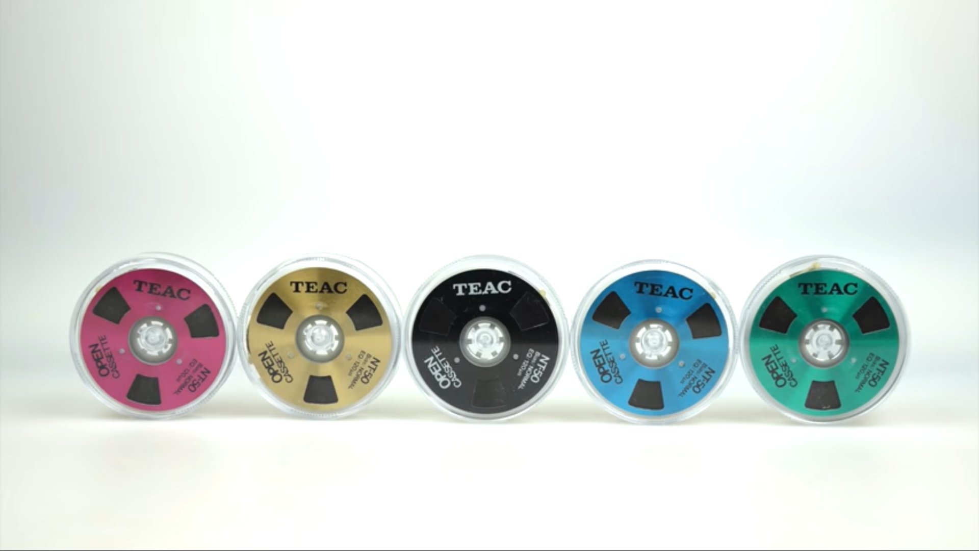 Will Freeman - @spadgy.bsky.social on X: In the 1980s the TEAC O'casse  offered a re-usable cassette tape with interchangeable reels. Inspired by  reel-to-reel, the idea was you only took out one tape