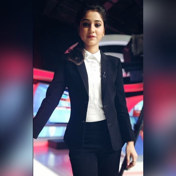 theanupamajha's tweet image. लफ्ज़ मेरी पहचान बने तो बेहतर है❤️
चेहरे का क्या है वो तो साथ चला जाएगा❤️
#workmodeactivated #StayAwareStaySafe #QuarantineLife #Coronafighters