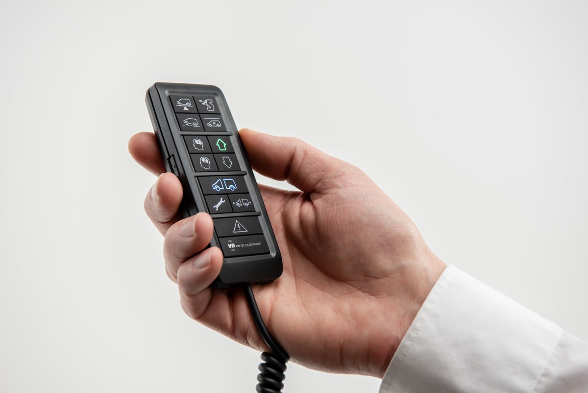 Technical tip: how does full air suspension work?

Full air suspension is an automatic, adjustable solution to a suspension problem where the existing leaf or coil spring suspension is replaced by a full air suspension system. 

How does it work? bit.ly/3c24aB0