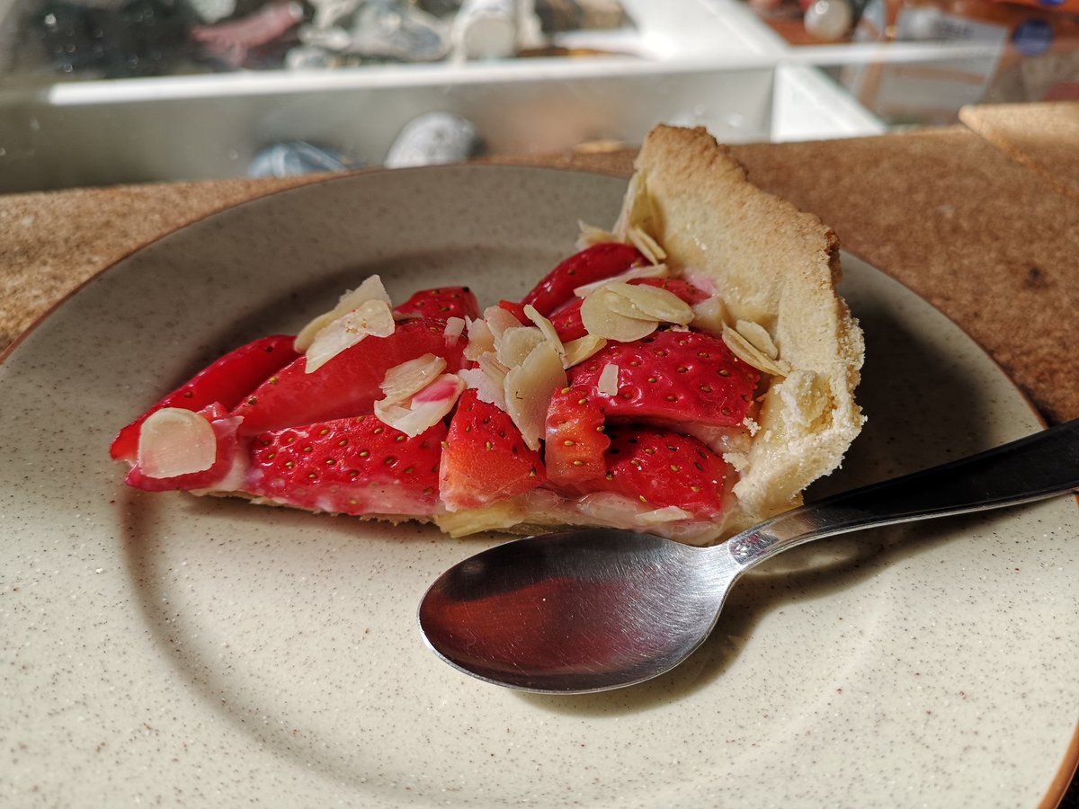 SevcGIS's tweet photo. Day 21 of quarantine checklist:
Moral still good ✔️
@ArcGISPro running full power ✔️ Gaining weight ✔️
For the start of my second week of recipe ideas, here is another gorgeous dessert
#8 Strawberry pie with flaked almonds and homemade custard and short pastry 🍓
#BGSfromHome https://t.co/4y6qr1ERrN