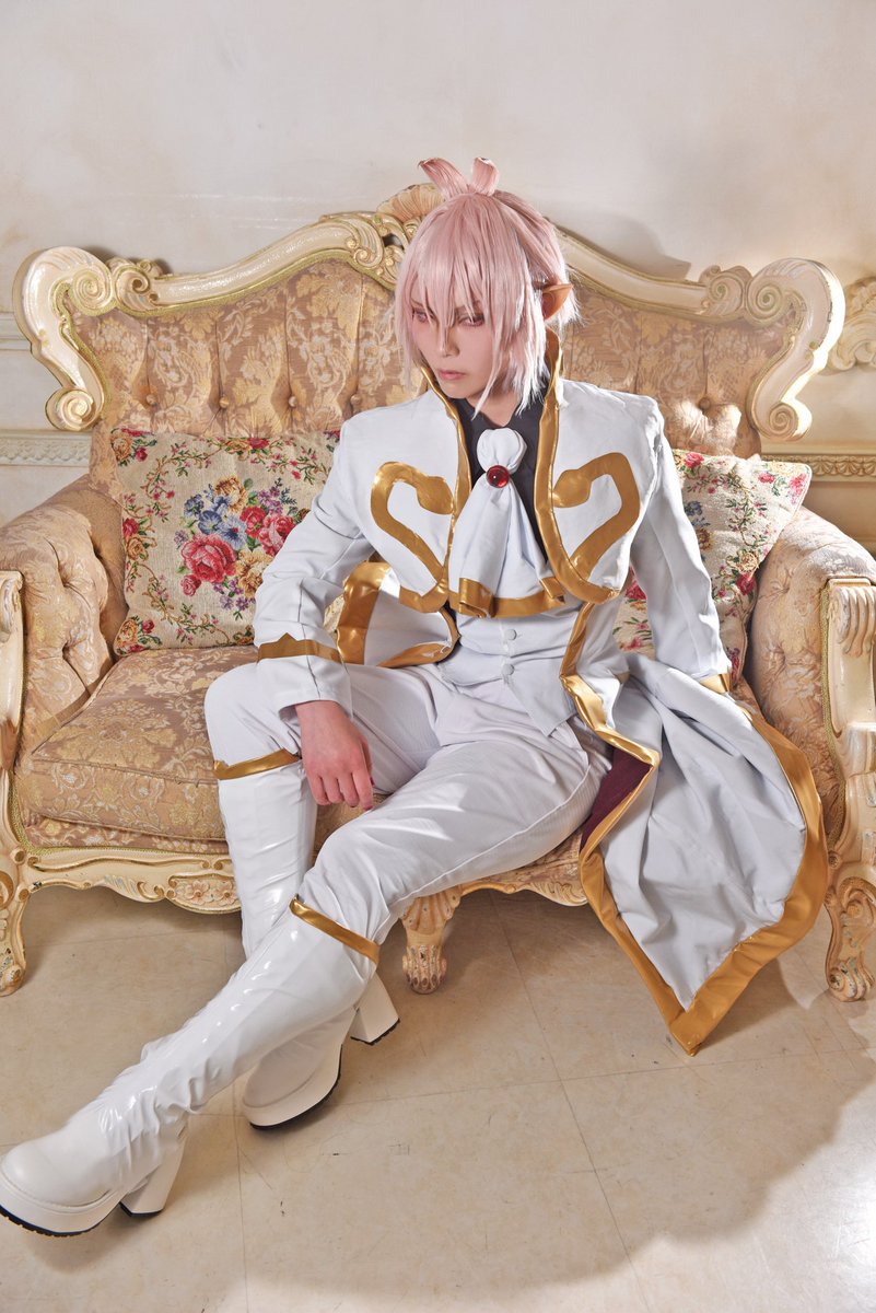 アスモデウス・アリス 衣装