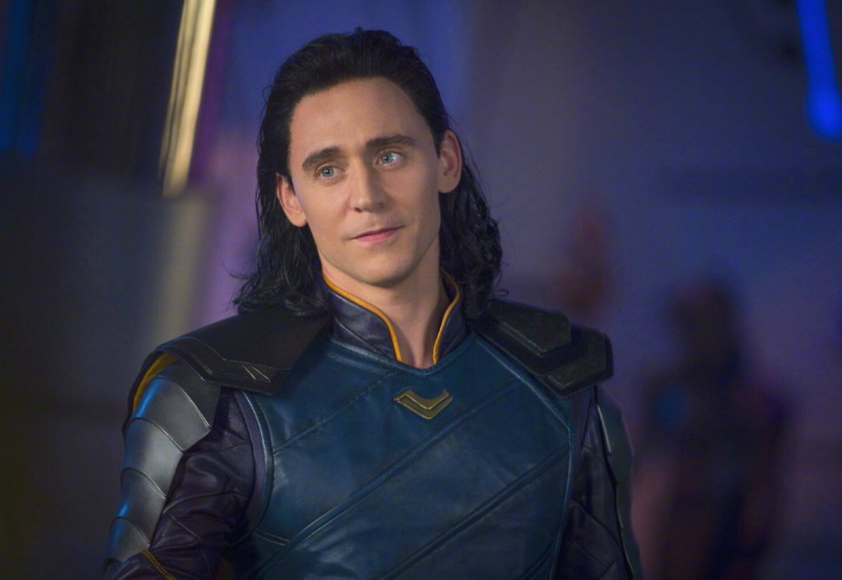 Anyway , how about some pics of my sun and stars ?  #Loki #TomHiddleston 