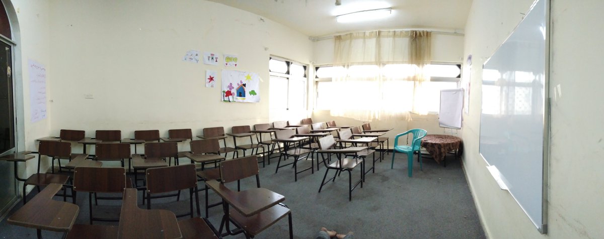 Ini ruang dalam Sekolah KITA 1, ni adalah hasil sumbangan rakyat Malaysia. Tujuan pembinaan Sekolah KITA ni nak bagi bantuan pendidikan secara PERCUMA kepada anak-anak pelarian Syria. Tujuan ni tak akan berjaya tanpa bantuan rakyat Malaysia semua. Kudos Malaysians
