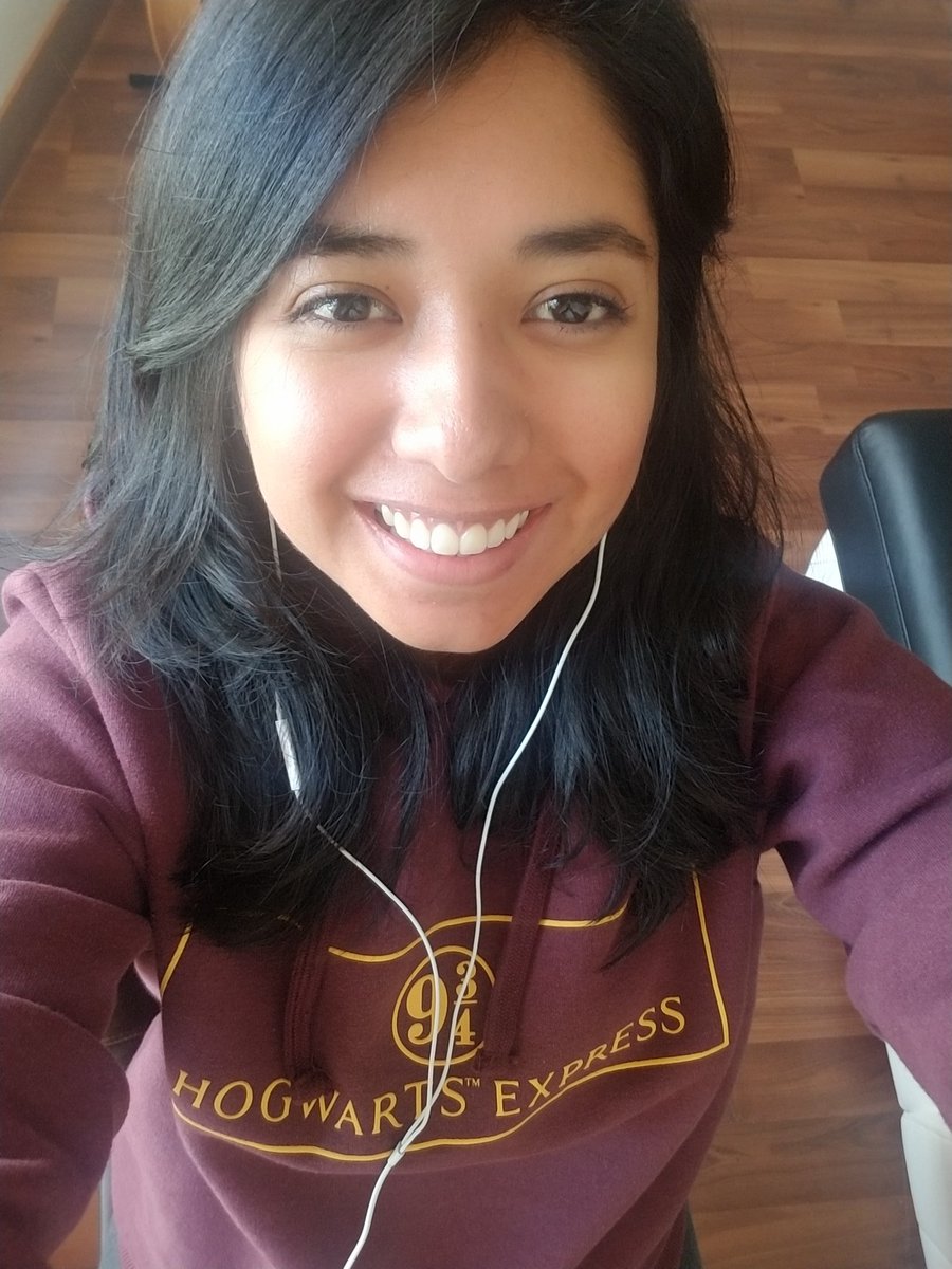 adyadeblanco's tweet photo. @Laura_HackaBOSS @Pablo_HACKABOSS @MoureDev @kdarrey @NoLegalTech @mrodriguezarn Hoy fan de @HarryPotterFilm #notshirt #hoddie #hogwartsexpress https://t.co/ggLA8VhCLs