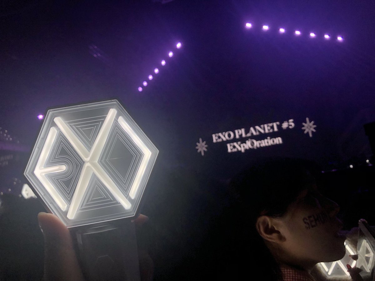 janice_yy's tweet photo. 14.12.2019 i miss them badly #EXplOrationInMY                                        #우리의_청춘_시대는_엑소라고_부른다   #EXO8thAnniversary https://t.co/aD8uSJXywV